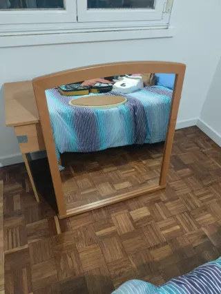 Cómoda 4 cajones + espejo