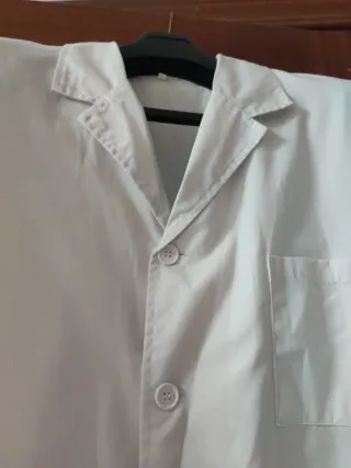 Bata blanca de laboratorio