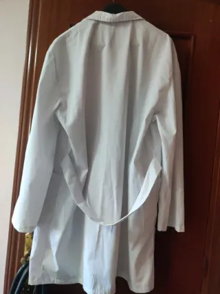Bata blanca de laboratorio