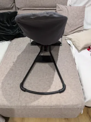 Hamaca BabyBjörn gris y beige