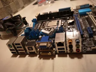 Intel i5 + placa ASUS + 8GB RAM Kingston