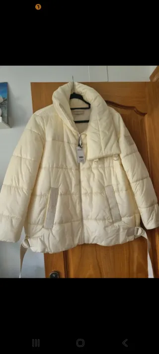Anorak Purificación García Beige