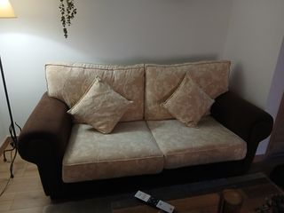 Sofá de 2 plazas beige y marrón