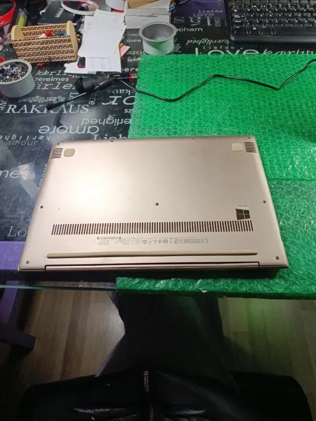 Portatile Lenovo Ideapad 710S Dorato