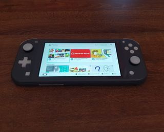 Nintendo Switch Lite Grigia + Dragon Quest