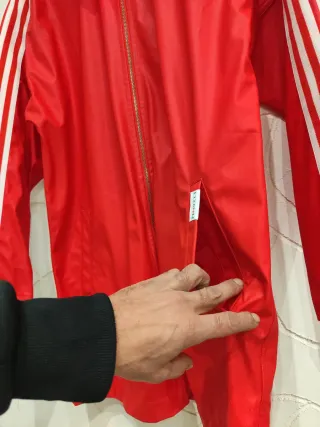 Impermeabile oversize Adidas x Fiorucci