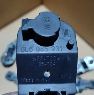 Portalámparas maletero Seat León MK2 córdoba 2005