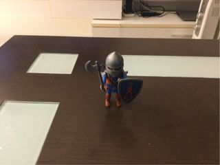 Playmobil Caballero con Hacha y Escudo