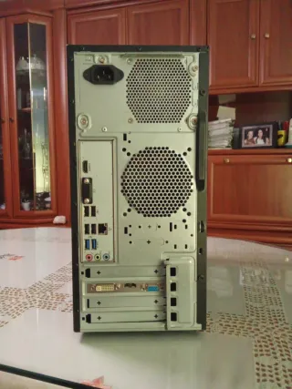 Ordenador Acer Negro