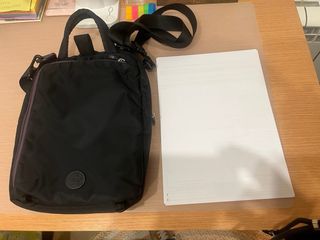 Bolso bandolera Salvador Bachiller negro/morado