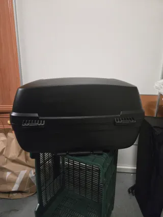 Maleta / cofre / top case SHAD SH44 44L Negra