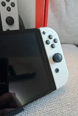 Nintendo Switch OLED IMPOLUTA!!