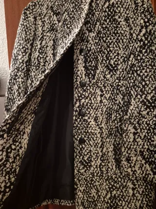 Abrigo paño blanco y negro