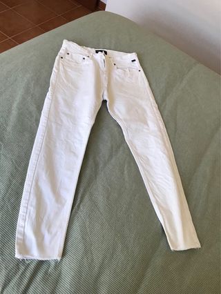 Jeans ZARA blancos