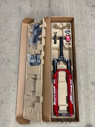 RockShox Flight Attendant 120mm Roja 2026