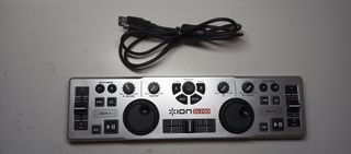 Mini mesa de mezclas DJ2GO