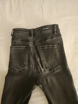 Pantalones vaqueros negros