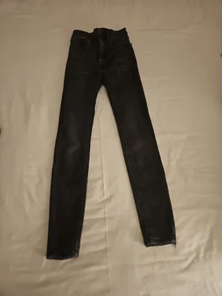 Pantalones vaqueros negros