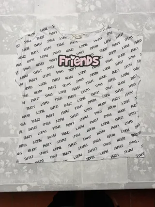 Lotto 4 magliette ragazza 12-13 anni