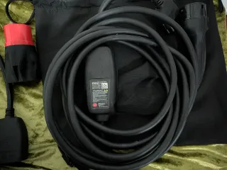 Tesla UMC Gen 1 Trifase 11kW + Adattatori