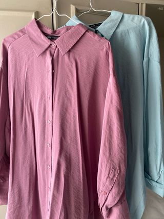 Camisa rosa o turquesa oversize zara