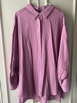Camisa rosa o turquesa oversize zara