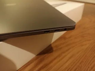 MacBook Pro A1707 (2017)