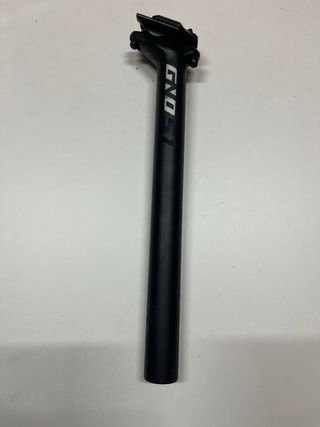 Tija GND 31,6 mm x 350 mm Negra.