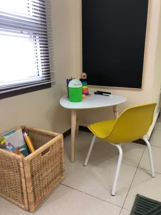 Giocattoli per bambini e angolo gioco