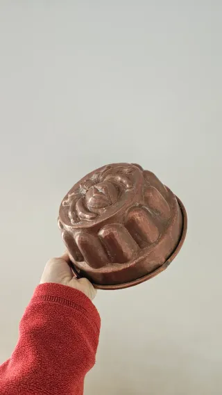 Stampo in rame antico con ragno