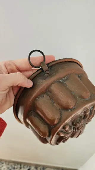 Stampo in rame antico con ragno