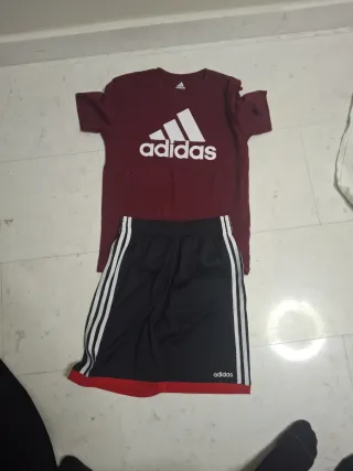 Conjunto Adidas Camiseta y Pantalón Corto