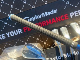 TaylorMade Fujikura Ventus 6-R Qi Set Hierros Golf