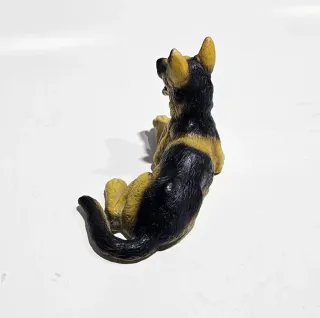 Pastor Alemán Schleich tumbado