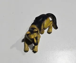 Pastor Alemán Schleich tumbado