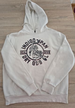 Sudadera con capucha casual