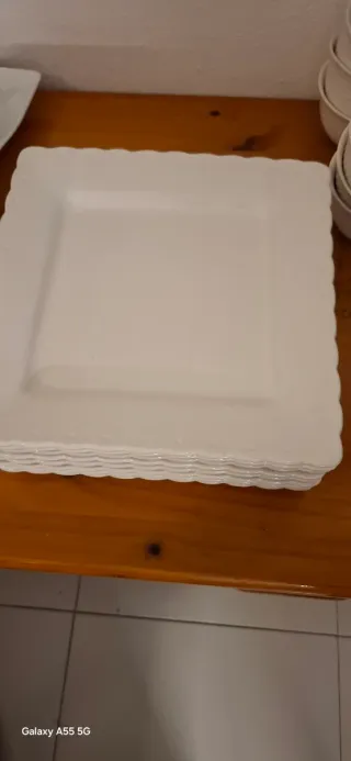 8 Platos Cuadrados Blancos 28x28 cm