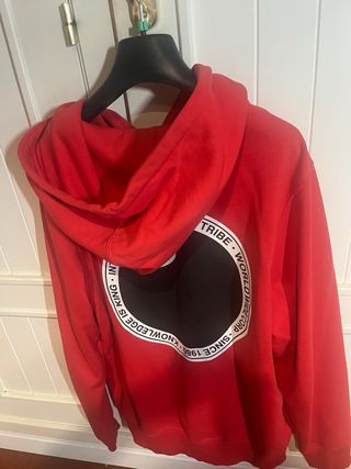 Sudadera Stussy Roja con Logo 8-Ball