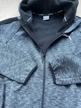 Chaqueta Puma gris Talla M