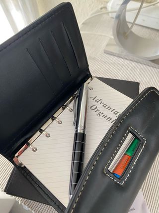 Agenda y Bolígrafo para bolso Carisma