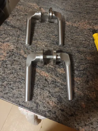 Tiradores de puerta de acero inoxidable