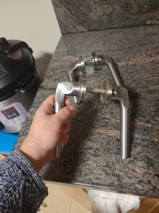 Tiradores de puerta de acero inoxidable