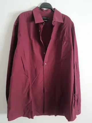 Camisa lisa burdeos