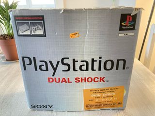 PlayStation 1 SCPH-7502 + Controller + Gameboy booster