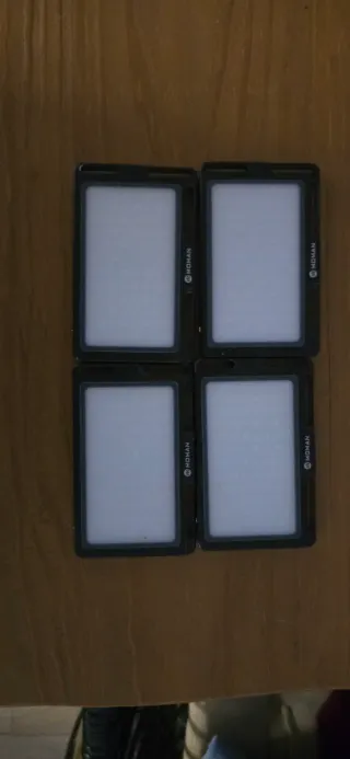 4 Focos "antorcha" Luz LED Moman para video 3.7V 2