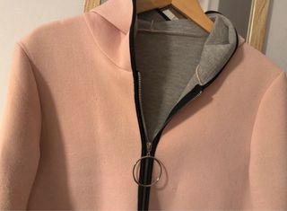 Abrigo chaquetón neopreno capucha