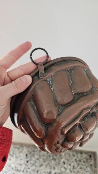 Stampo in rame antico uva