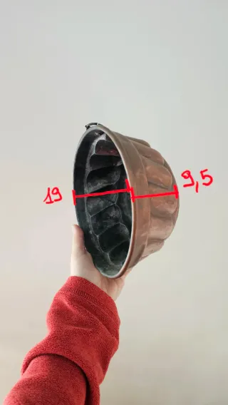 Stampo in rame antico uva