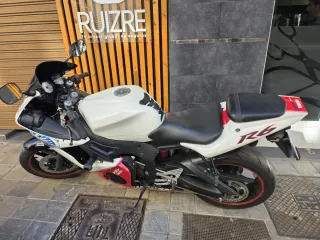 Yamaha R6