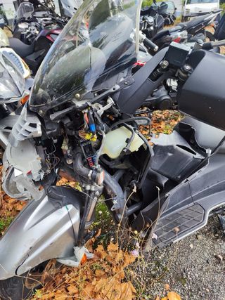 Suzuki Burgman 400 con desperfectos